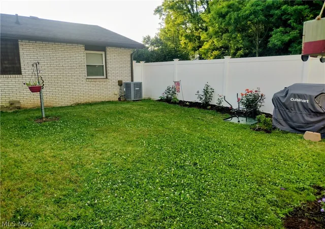 Homes for sale in Bolivar, OH | 1055 Kerns Dr Ne, Bolivar, OH 44612 | MLS# 5218414