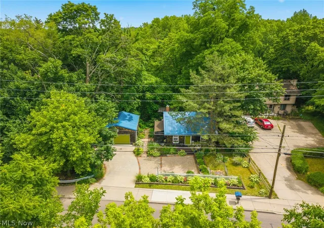 3rd image of 619 Portage Lakes Dr, Coventry Township, OH 44319 | MLS# 5218409