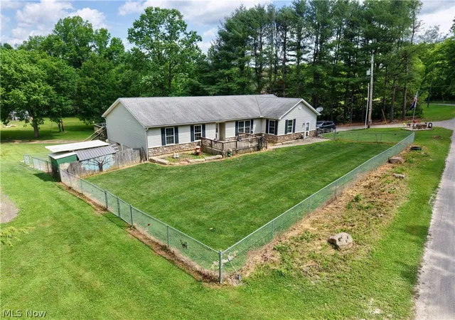 Photo 2 of Single family home for sale at 78560 Kinsey Orchard Rd, Freeport, OH 43973 | MLS# 5218310 | Listing updated on 2026-10-06