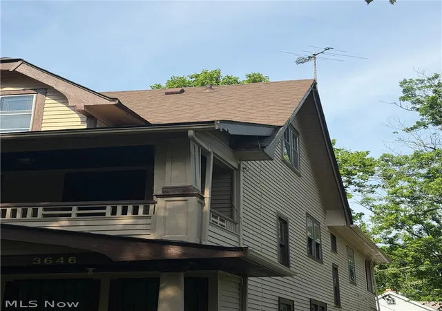 3rd image of 3646 Chelton Rd, Shaker Heights, OH 44120 | MLS# 5218303