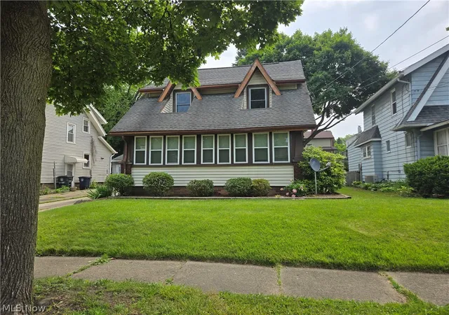 Photo 1 of Sale Pending at 1043 Oakland Ave, Akron, OH 44310 | MLS# 5218475 | Listing updated on 2026-08-26