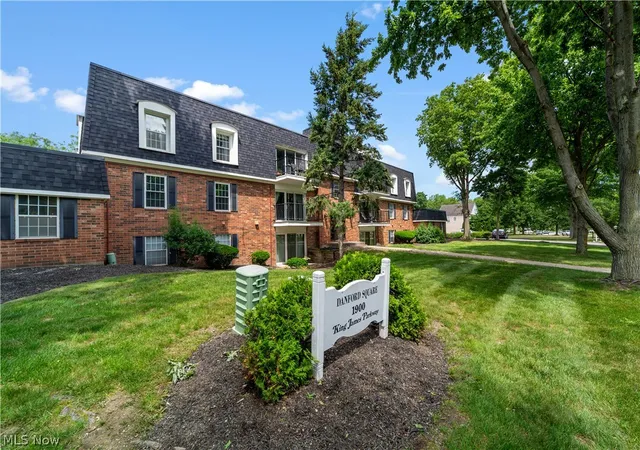 2nd image of 1900 King James #303, Westlake, OH 44145 | MLS# 5218421