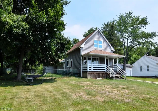 3rd image of 1031 E Wallings Rd, Broadview Heights, OH 44147 | MLS# 5217769