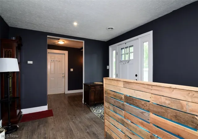 4th image of 1031 E Wallings Rd, Broadview Heights, OH 44147 | MLS# 5217769
