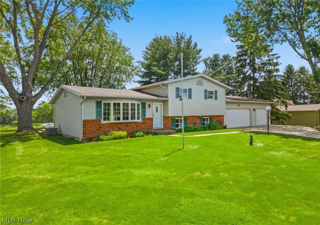 Photo 3 of Sale Pending at 8540 Morrilton Cir Nw, North Canton, OH 44720 | MLS# 5218266 | Listing updated on 2026-08-04