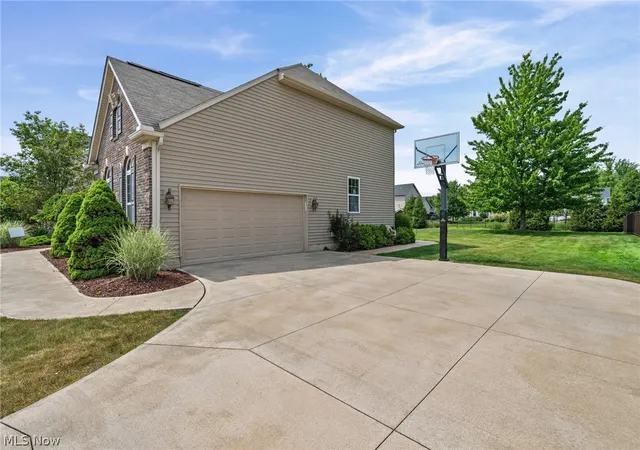Homes for sale in North Royalton, OH | 3958 Marcella Dr, North Royalton, OH 44133 | MLS# 5215959
