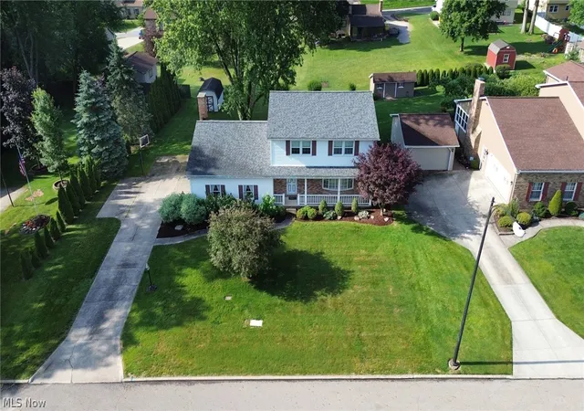 2nd image of 2379 Tanglewood Dr, Salem, OH 44460 | MLS# 5217490
