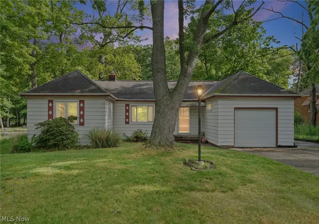 Homes for sale in Parma, OH | 4714 W Ridgewood Dr, Parma, OH 44134 | MLS# 5218071