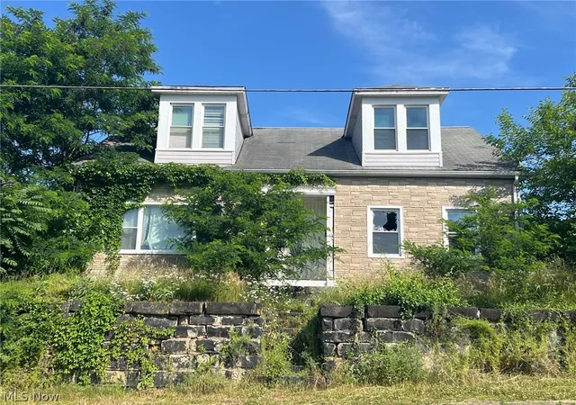 1st image of 415 S 3rd St, Martins Ferry, OH 43935 | MLS# 5218567