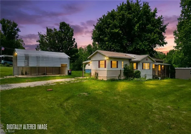 Homes for sale in Zanesville, OH | 875 Mobile Dr, Zanesville, OH 43701 | MLS# 5218200