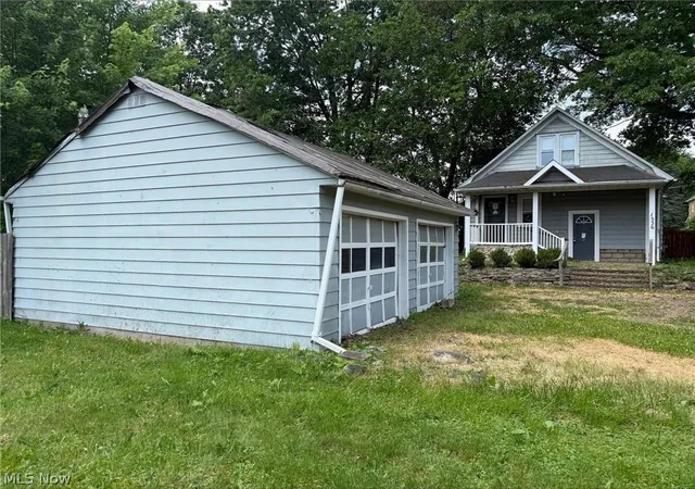 12th image of 1536 Hiram Ave, Niles, OH 44446 | MLS# 5218580