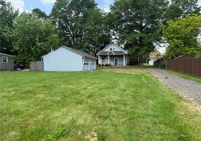 3rd image of 1536 Hiram Ave, Niles, OH 44446 | MLS# 5218580