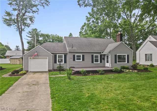 Homes for sale in Alliance, OH | 1042 Kingsway St, Alliance, OH 44601 | MLS# 5218550
