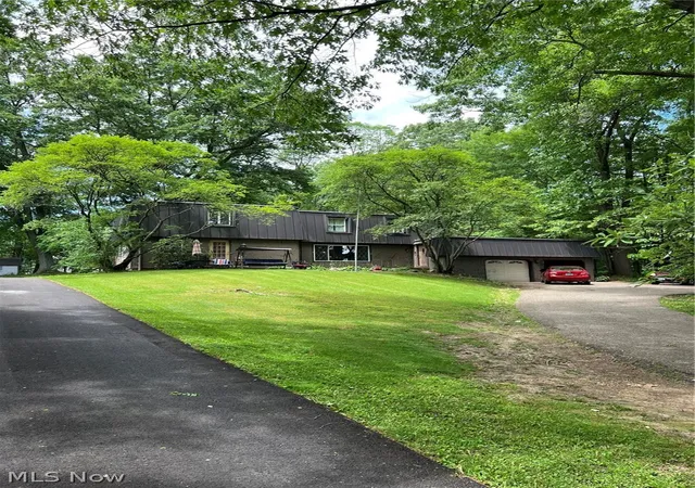 1st image of 1009 Genoa Ave Nw, Massillon, OH 44646 | MLS# 5218571