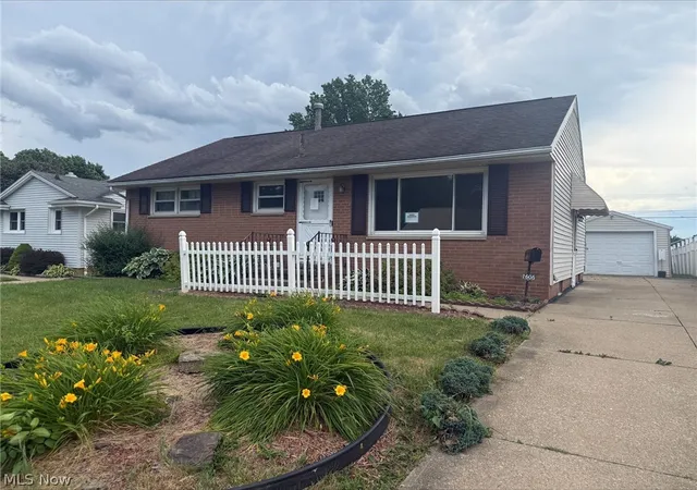 14th image of 1606 36th St Ne, Canton, OH 44714 | MLS# 5218586