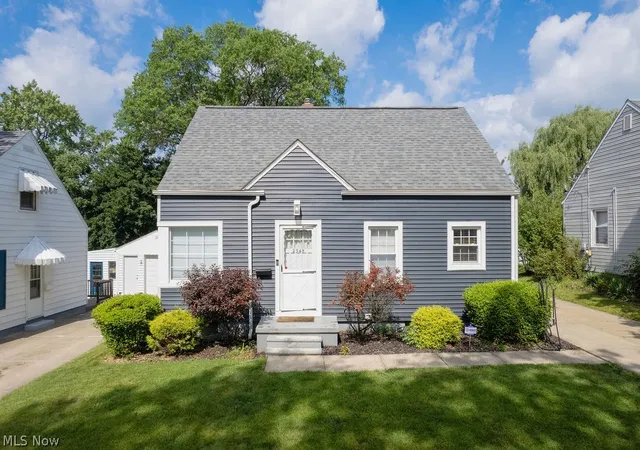 Homes for sale in Cuyahoga Falls, OH | 2548 23rd St, Cuyahoga Falls, OH 44223 | MLS# 5218546