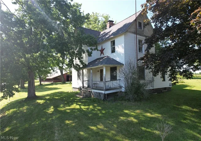 Homes for sale in Diamond, OH | 15760 N Palmyra Rd, Diamond, OH 44429 | MLS# 5194063