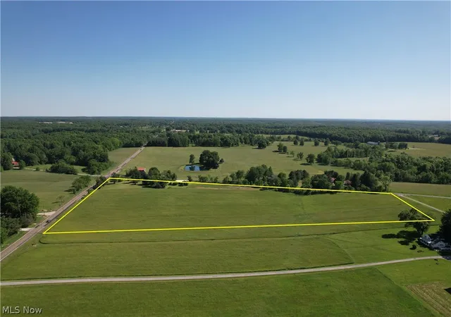 Homes for sale in Diamond, OH | 15760 N Palmyra Rd, Diamond, OH 44429 | MLS# 5194063