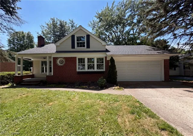Photo 1 of Sale Pending at 1384 Ford Rd, Cleveland, OH 44124 | MLS# 5218593 | Listing updated on 2026-07-02
