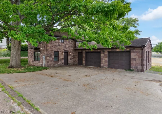 Homes for sale in Uniontown, OH | 13113 Cleveland Ave Nw, Uniontown, OH 44685 | MLS# 5218243