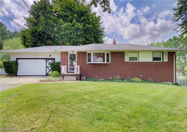 Homes for sale in Canton, OH | 6787 Glenmere Ave Ne, Canton, OH 44721 | MLS# 5218145
