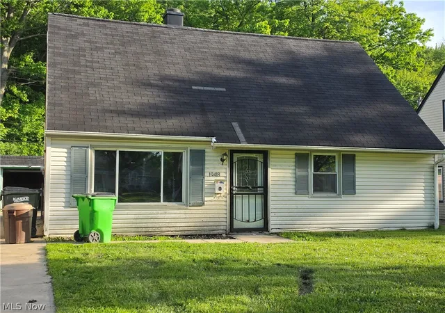 Photo 2 of Single family home for sale at 19418 Meadowlark Ln, Cleveland, OH 44128 | MLS# 5218629 | Listing updated on 2026-08-28