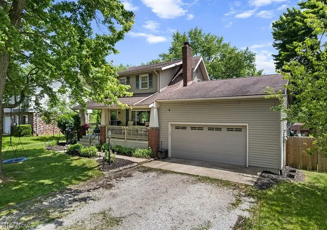 Photo 2 of Sale Pending at 3909 Vira Rd, Stow, OH 44224 | MLS# 5218281 | Listing updated on 2026-08-24