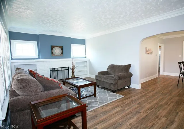 2nd image of 3698 Menlo Rd, Shaker Heights, OH 44120 | MLS# 5218646