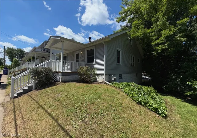 Homes for sale in East Liverpool, OH | 1211 Jennings Ave, East Liverpool, OH 43920 | MLS# 5218612