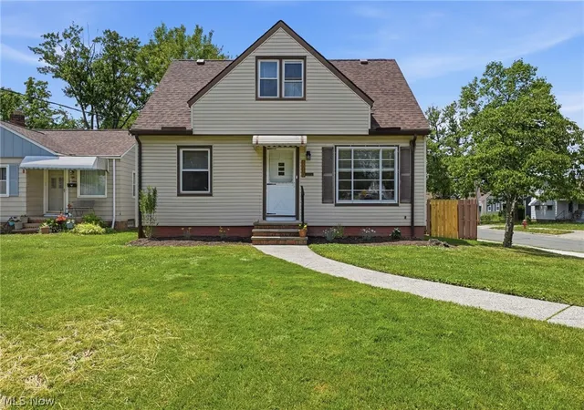 Homes for sale in Garfield Heights, OH | 5010 Claremont Blvd, Garfield Heights, OH 44125 | MLS# 5217114