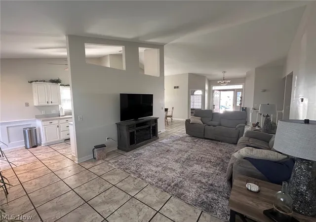 4th image of 220 Cranberry Ct, Warren, OH 44483 | MLS# 5218352