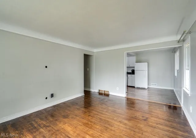 Photo 3 of Single family home for sale at 5833 Stumph Rd, Cleveland, OH 44130 | MLS# 5218458 | Listing updated on 2026-07-22