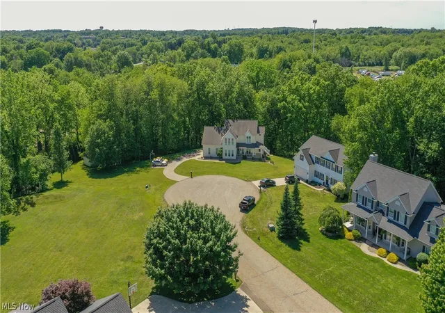 Photo 3 of Single family home for sale at 2692 Pitcher Plant Ct, Green, OH 44685 | MLS# 5215046 | Listing updated on 2026-07-14