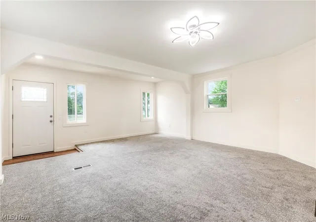 Homes for sale in Frazeysburg, OH | 174 South, Frazeysburg, OH 43822 | MLS# 5218633