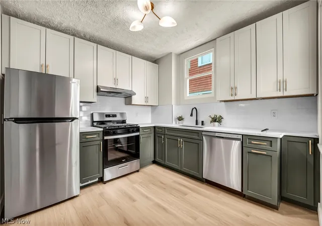 Homes for sale in Cleveland Heights, OH | 3270 Yorkshire Rd, Cleveland Heights, OH 44118 | MLS# 5217671