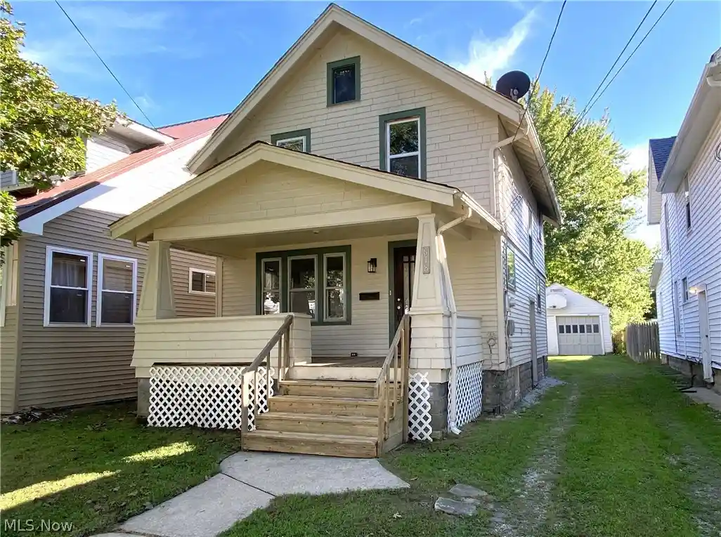 Photo 1 of Single family home for sale at 618 W 57th Street, Ashtabula, OH 44004 | MLS# 5218701 | Listing updated on 2026-10-22