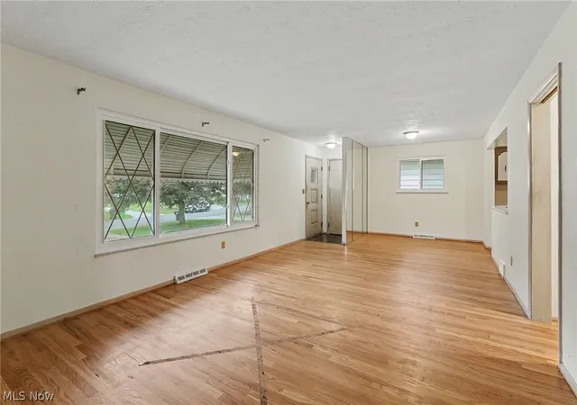 Photo 3 of Single family home for sale at 5576 Andover Blvd, Cleveland, OH 44125 | MLS# 5218713 | Listing updated on 2026-09-25