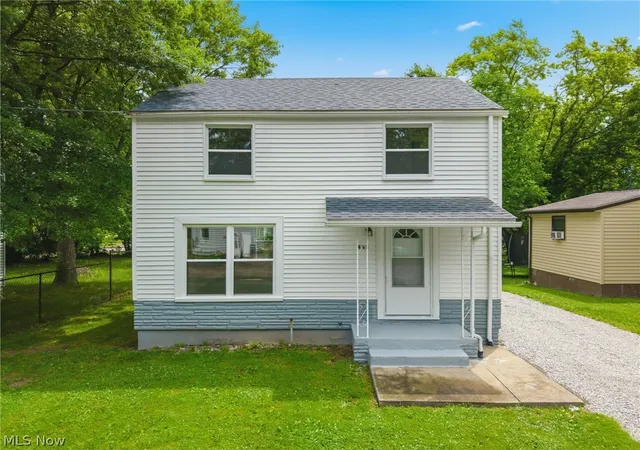 Homes for sale in Alliance, OH | 445 Oak Ave, Alliance, OH 44601 | MLS# 5215635
