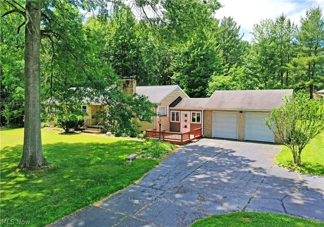 Photo 1 of Single family home for sale at 2141 North Rd Ne, Warren, OH 44483 | MLS# 5218722 | Listing updated on 2026-07-19