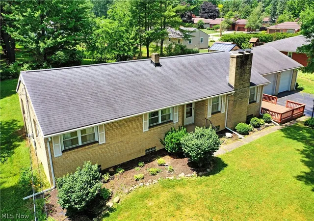Photo 4 of Single family home for sale at 2141 North Rd NE, Warren, OH 44483 | MLS# 5218722 | Listing updated on 2026-07-19