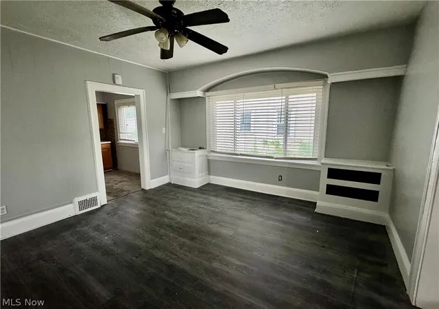 Photo 3 of Sale Pending at 1541 Glenmont Rd, Cleveland, OH 44118 | MLS# 5218728 | Listing updated on 2026-08-04