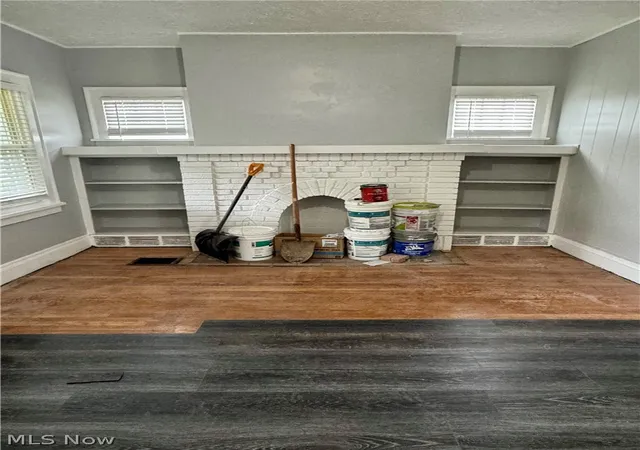 Photo 4 of Sale Pending at 1541 Glenmont Rd, Cleveland, OH 44118 | MLS# 5218728 | Listing updated on 2026-08-04