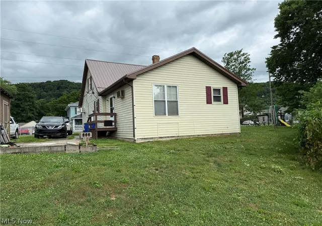 Homes for sale in East Liverpool, OH | 2014 Ohio Ave, East Liverpool, OH 43920 | MLS# 5218726