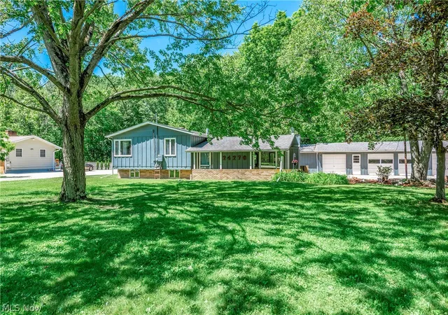 3rd image of 24270 Forestview Dr, Columbia Station, OH 44028 | MLS# 5218781