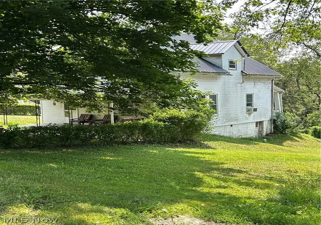 3rd image of 124 Front St, Amsterdam, OH 43903 | MLS# 5218817