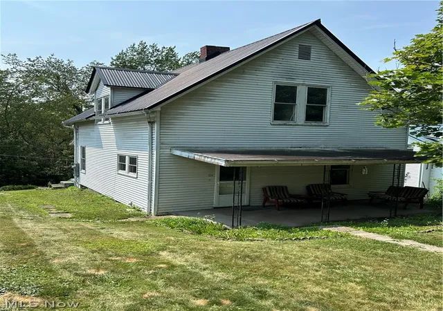 4th image of 124 Front St, Amsterdam, OH 43903 | MLS# 5218817