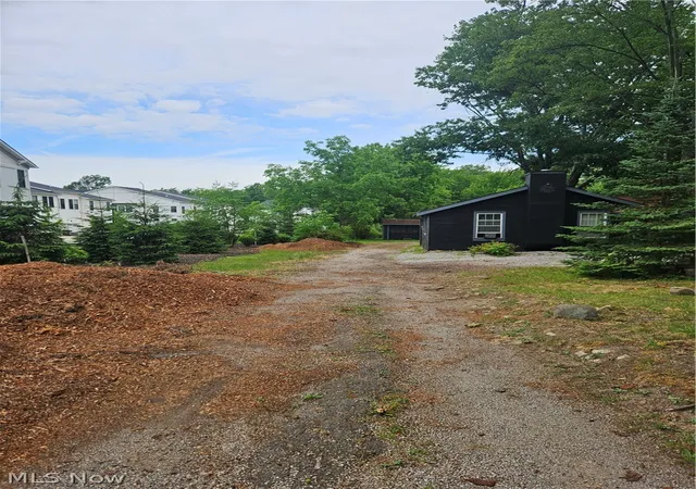 2nd image of 31438 Center Ridge Rd, Westlake, OH 44145 | MLS# 5218829