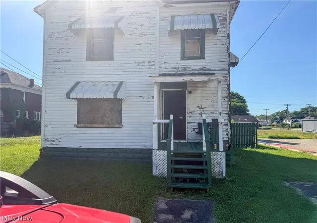 4th image of 1612 Spring St, Parkersburg, WV 26101 | MLS# 5218872