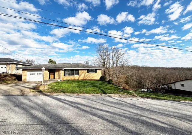 4th image of 137 Clay St, Weirton, WV 26062 | MLS# 5218744