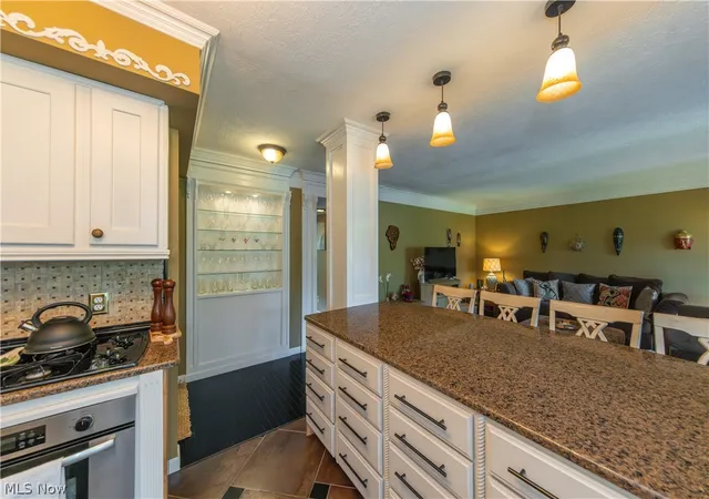 4th image of 1115 Canyon View Rd #103, Northfield, OH 44067 | MLS# 5218826